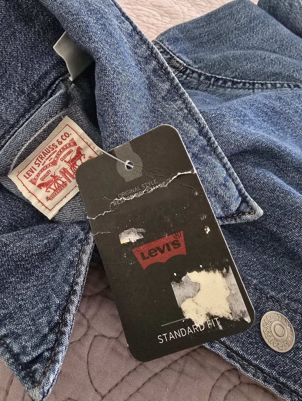 Levi's Women's Blue Denim Standard Fit One-Piece Short-Sleeve Coveralls (NWT) - Picture 13 of 14